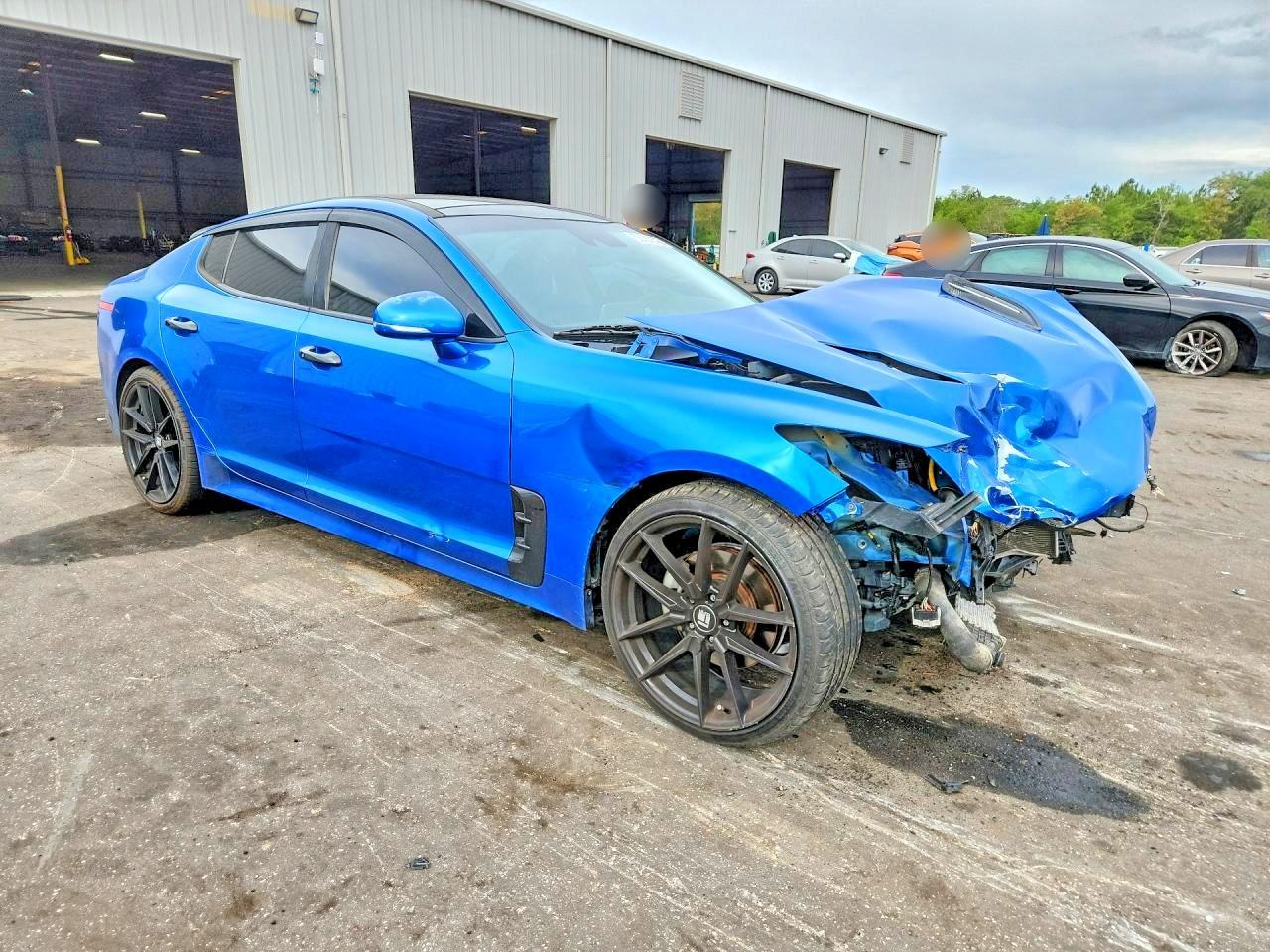 2019 Kia Stinger Premium - Image 4