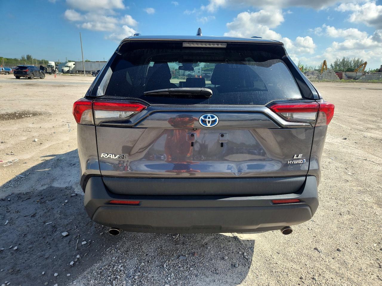 2024 Toyota Rav4 Le - Фото 6