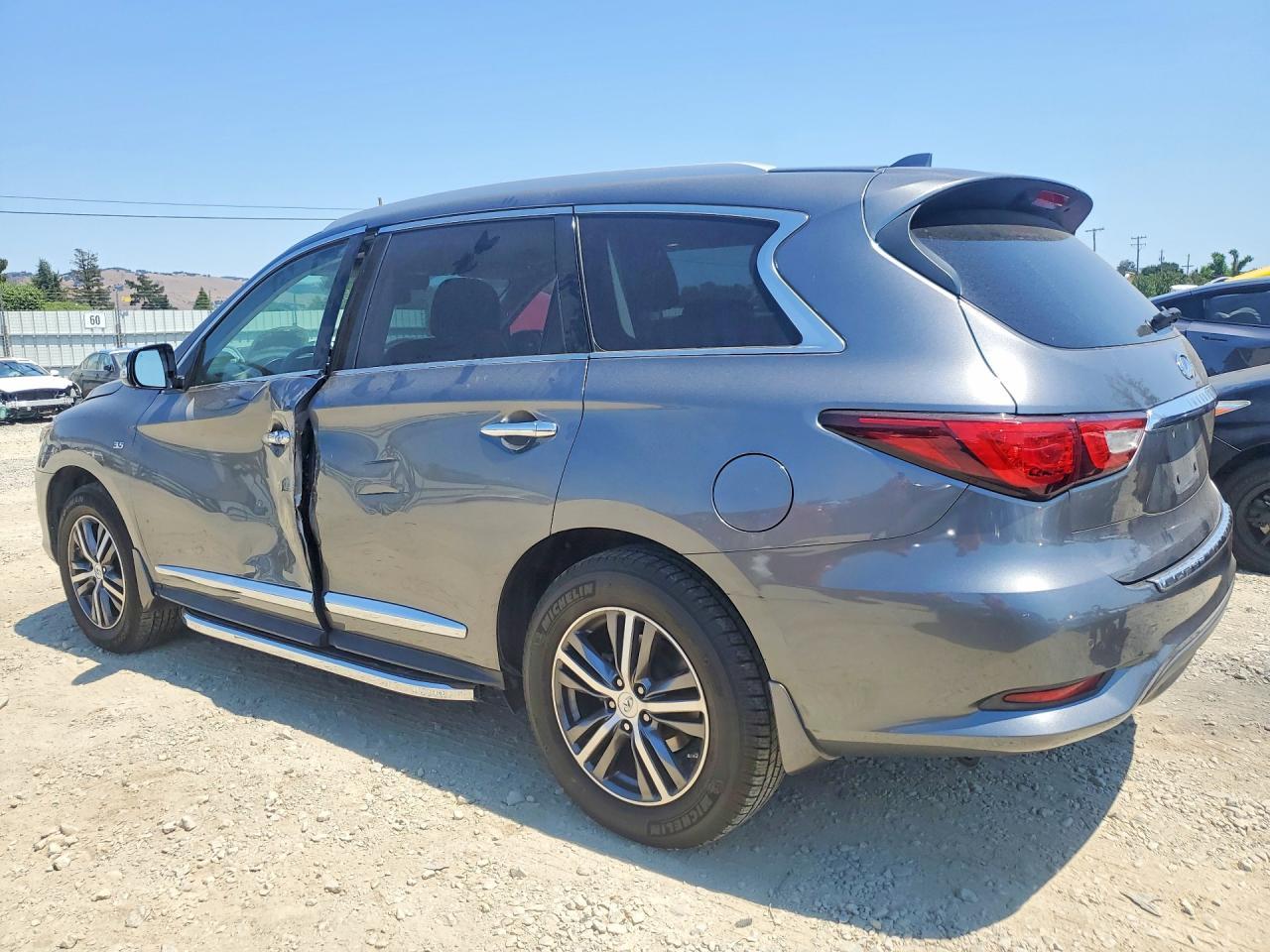 2017 Infiniti Qx60 Base - Фото 2