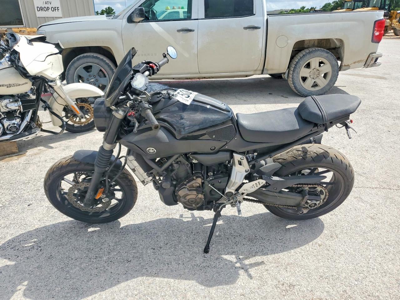2016 Yamaha Fz07 - Image 3