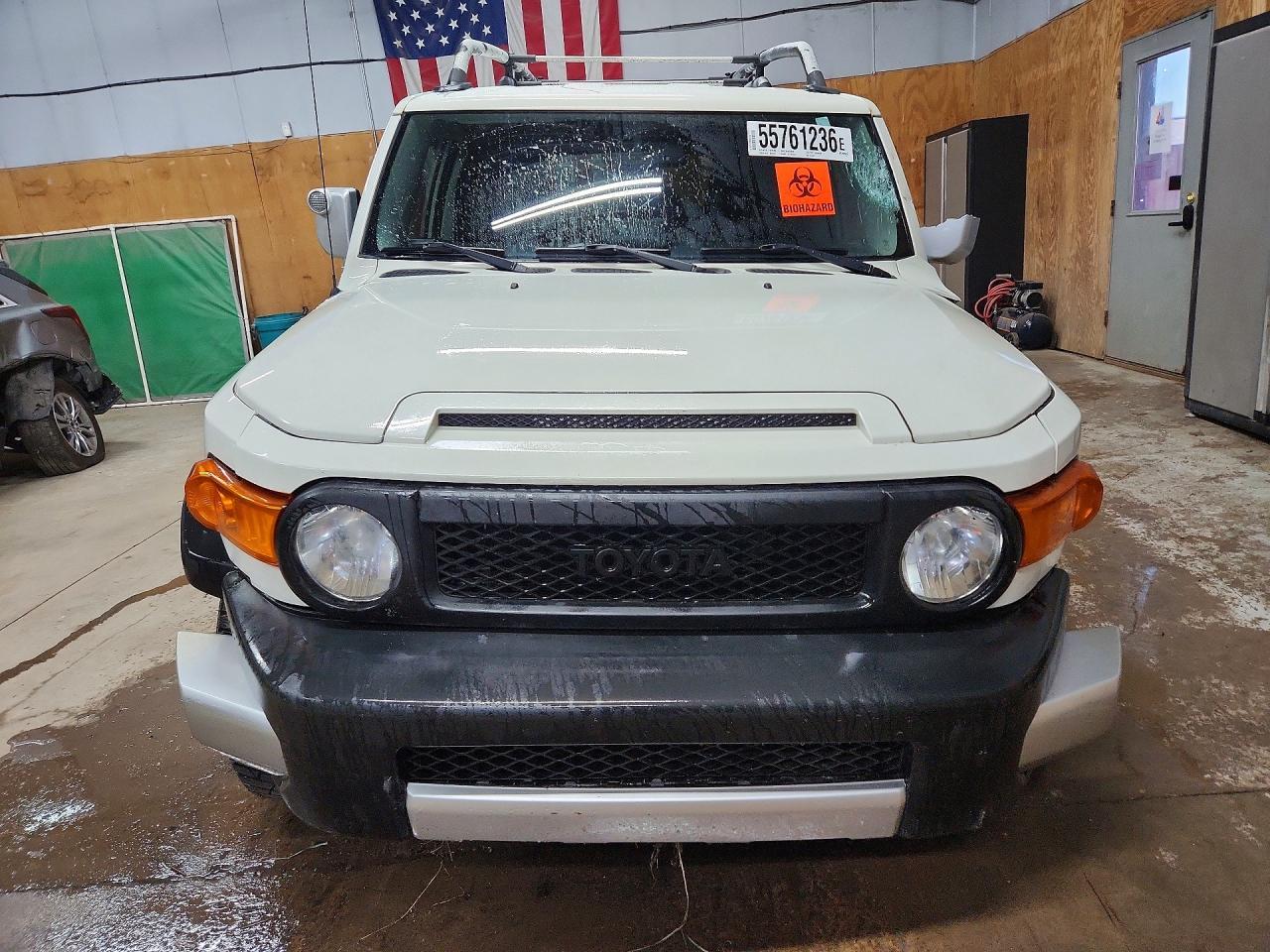 2014 Toyota Fj Cruiser Base - Фото 5