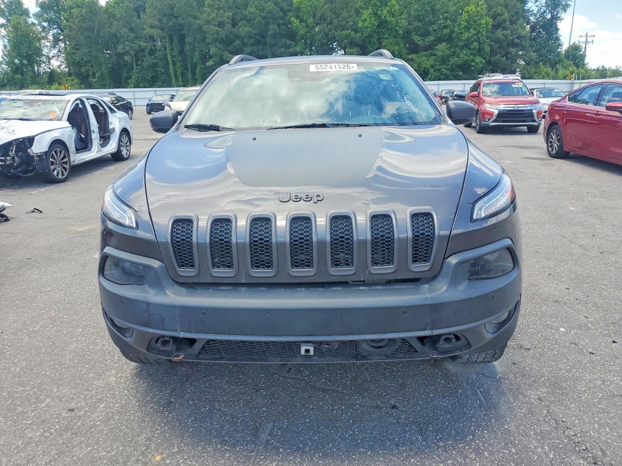 2018 Jeep Cherokee Trailhawk - Image 5