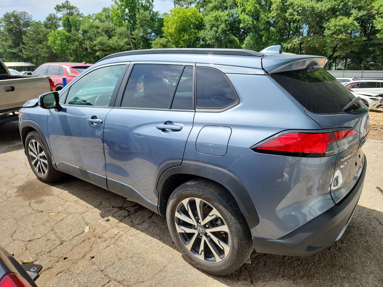 2024 Toyota Corolla Cross Xle - Фото 2