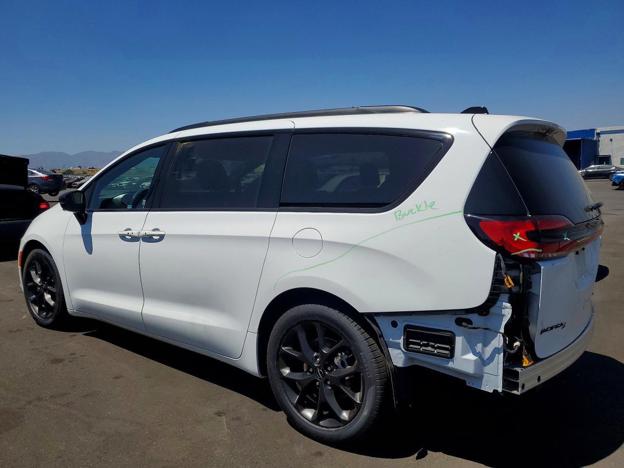 2023 Chrysler Pacifica Limited - Фото 2