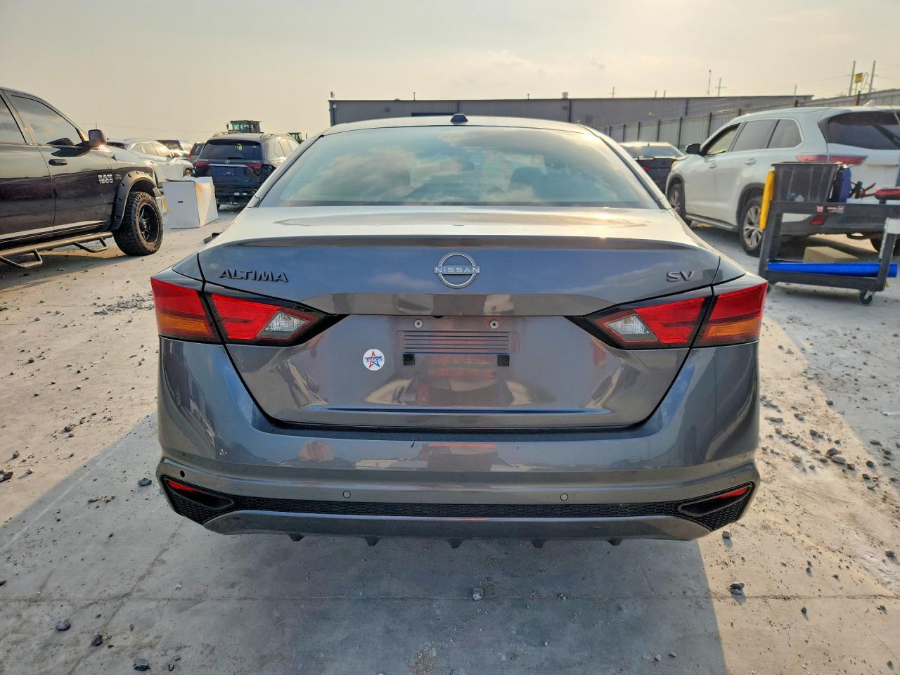 2024 Nissan Altima Sv - Image 6
