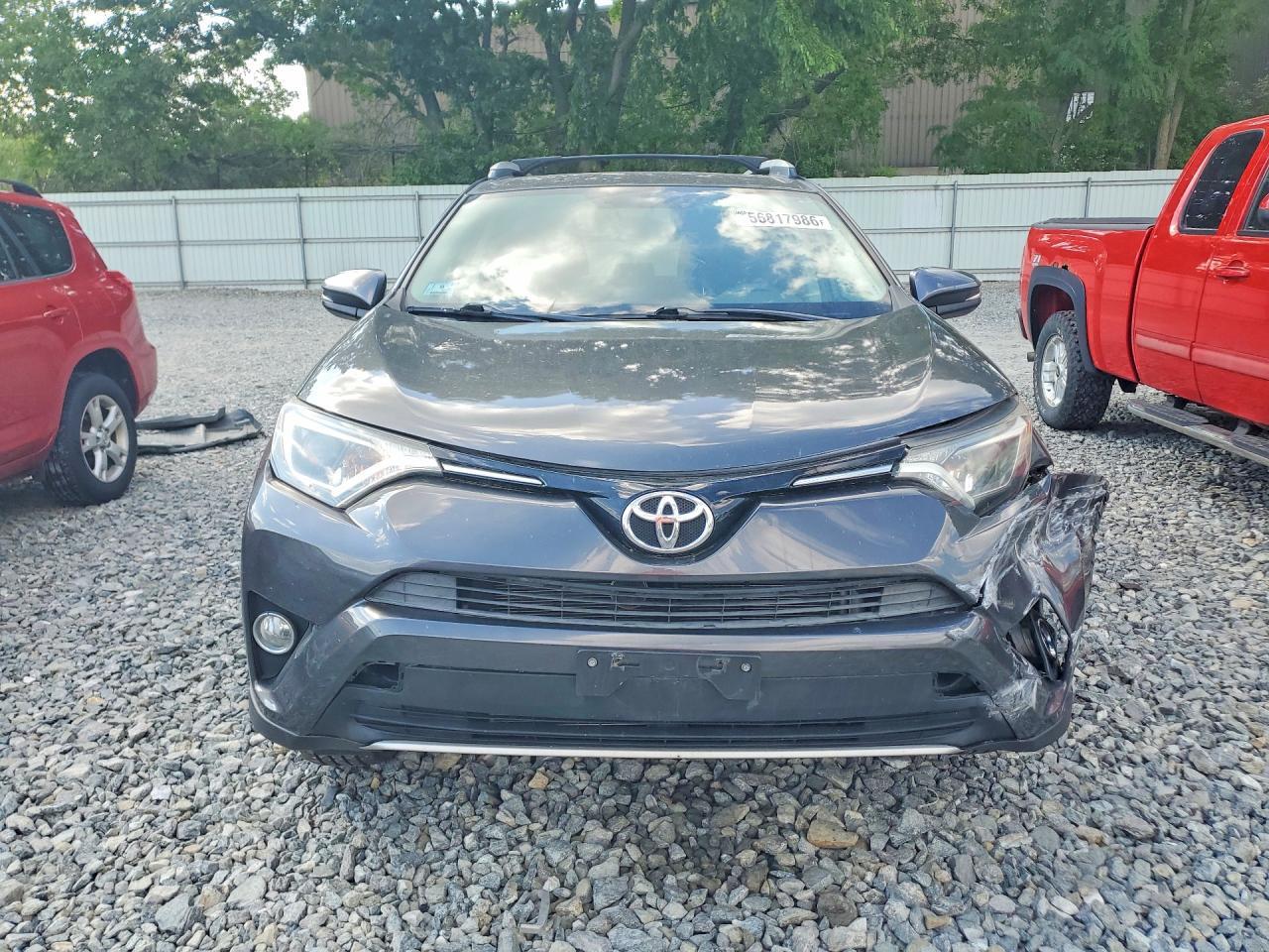 2016 Toyota Rav4 Xle - Image 5