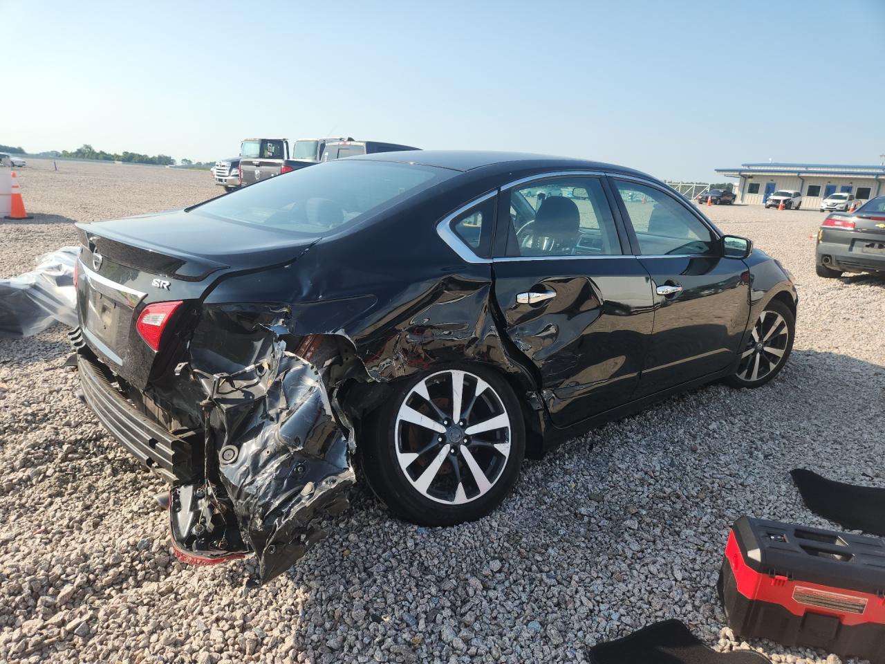 2017 Nissan Altima 2.5 Sr - Image 3
