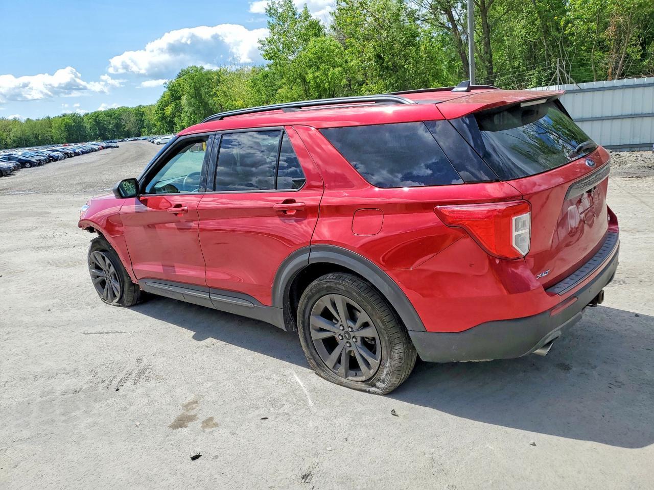 2021 Ford Explorer Xlt - Фото 2
