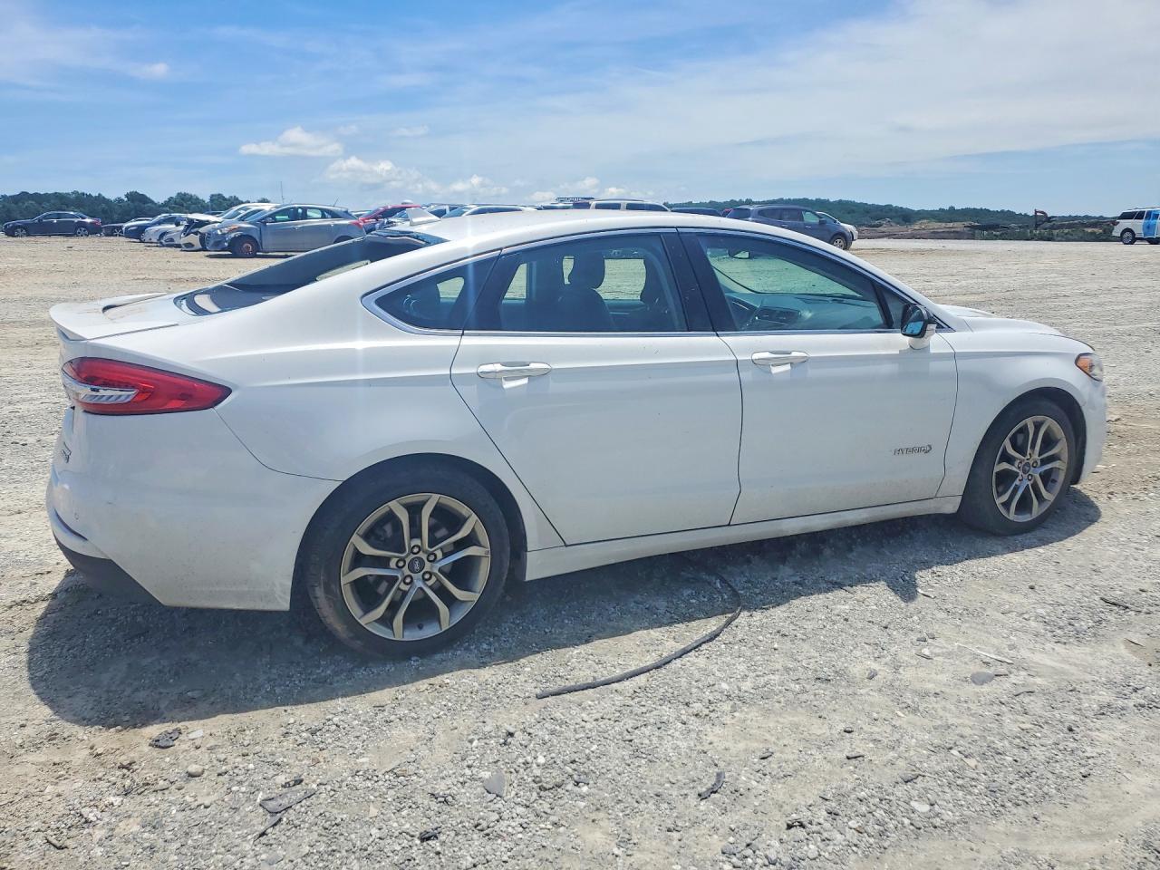 2019 Ford Fusion Titanium - Image 3