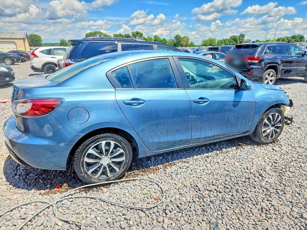 2011 Mazda 3 I - Фото 3