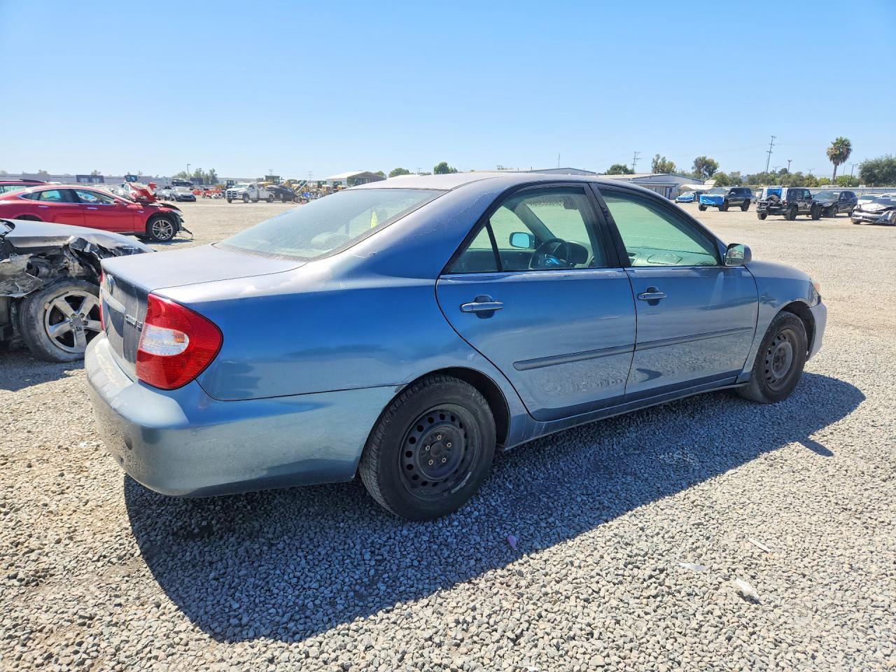 2003 Toyota Camry Le - Фото 3