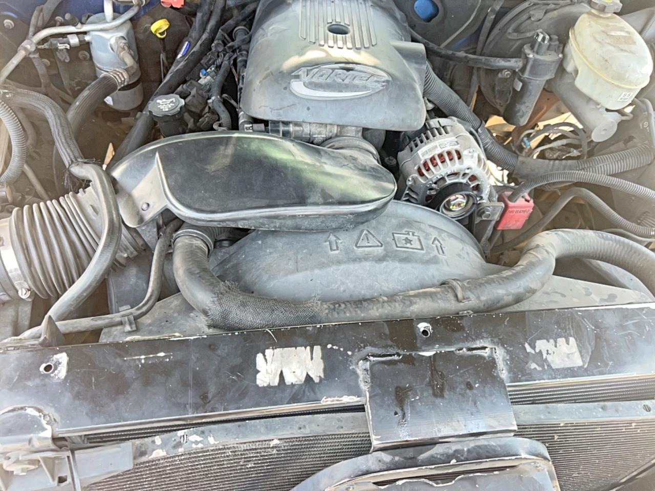 2004 Chevrolet Silverado C1500 - Image 7