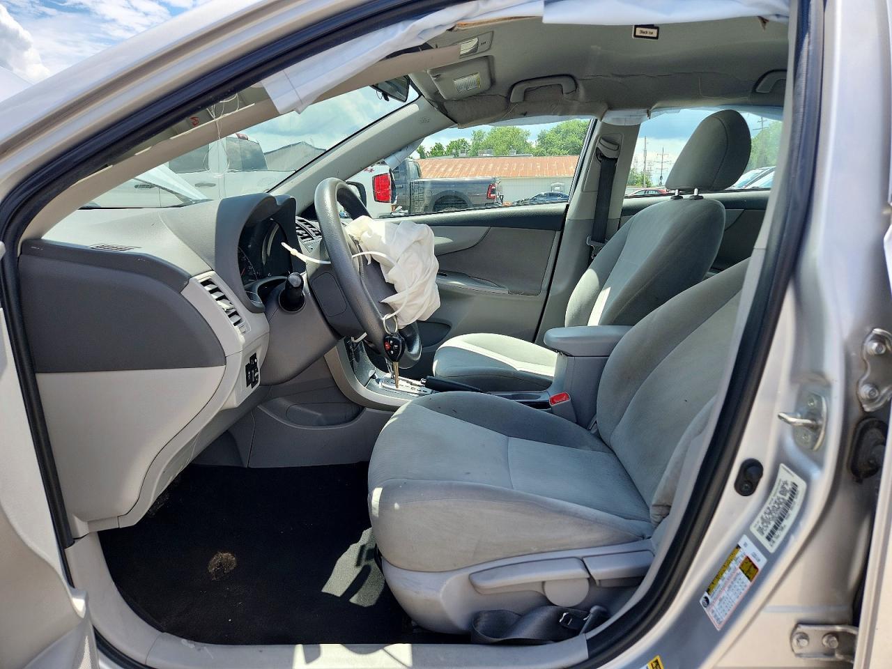 2010 Toyota Corolla Le - Image 7
