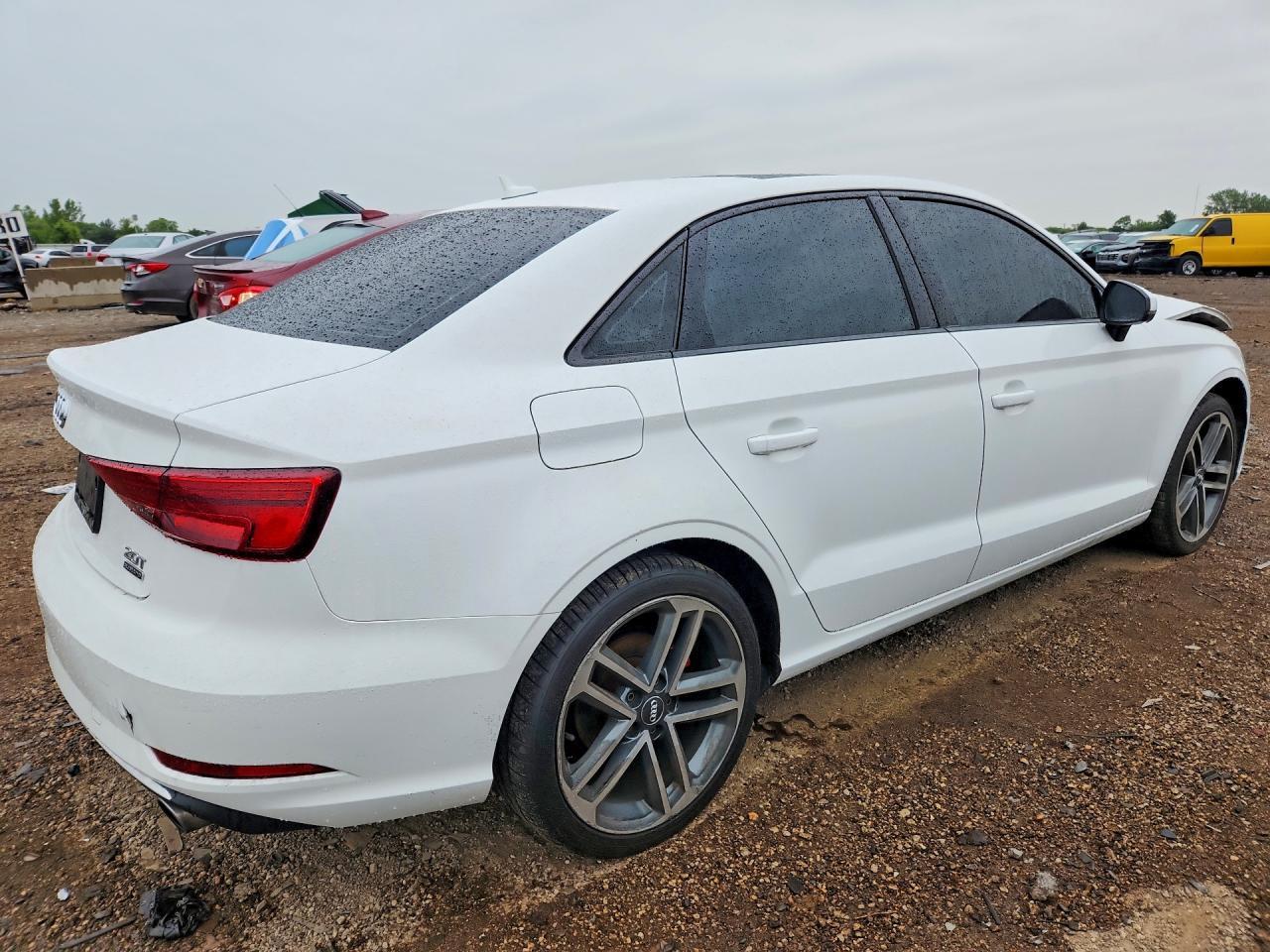2018 Audi A3 - Фото 3