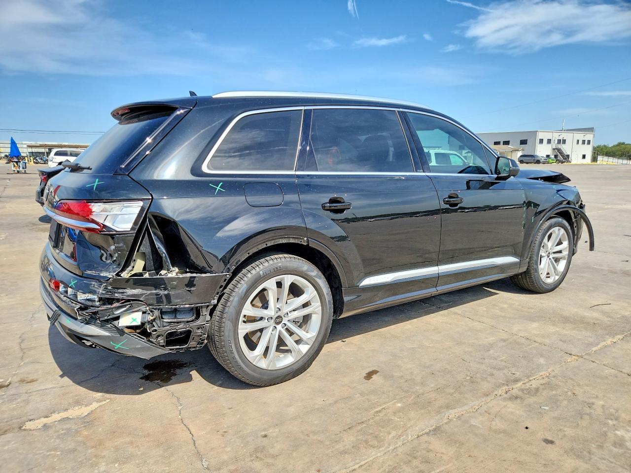 2025 Audi Q7 Prestige - Image 3