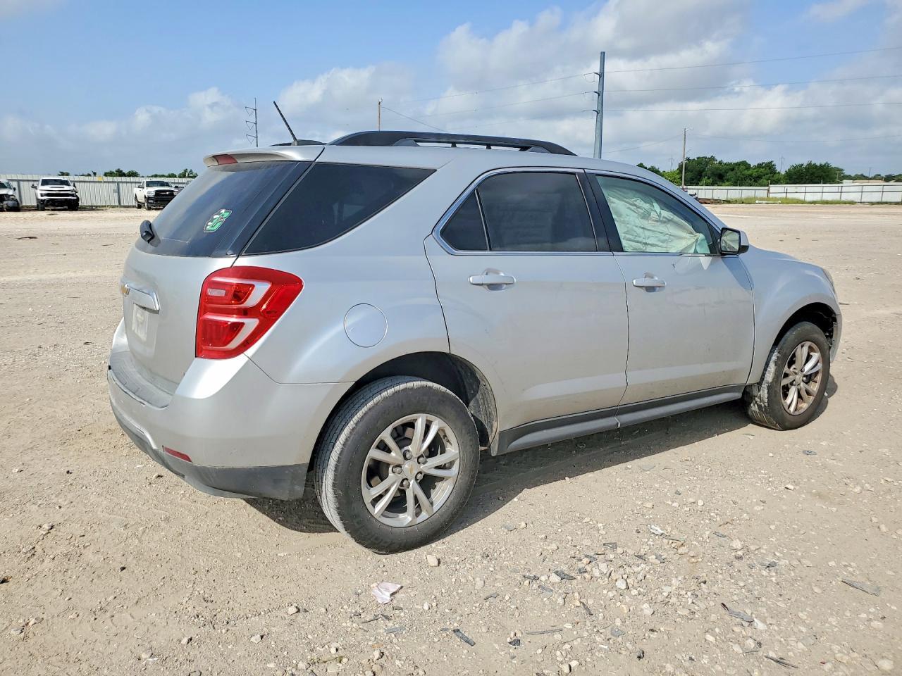 2017 Chevrolet Equinox Lt - Image 3