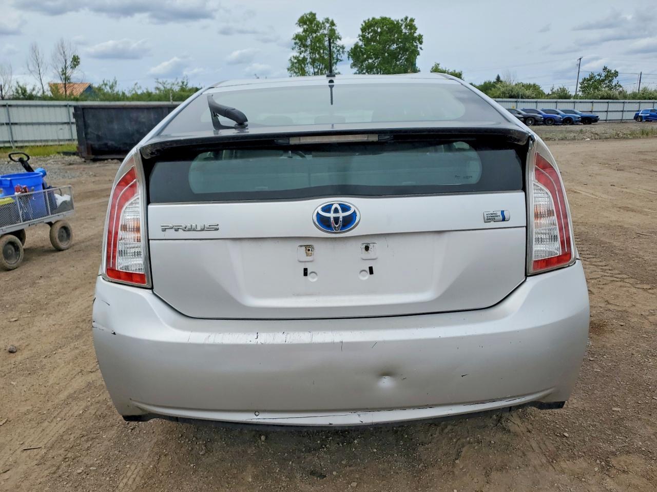 2013 Toyota Prius Two - Image 6
