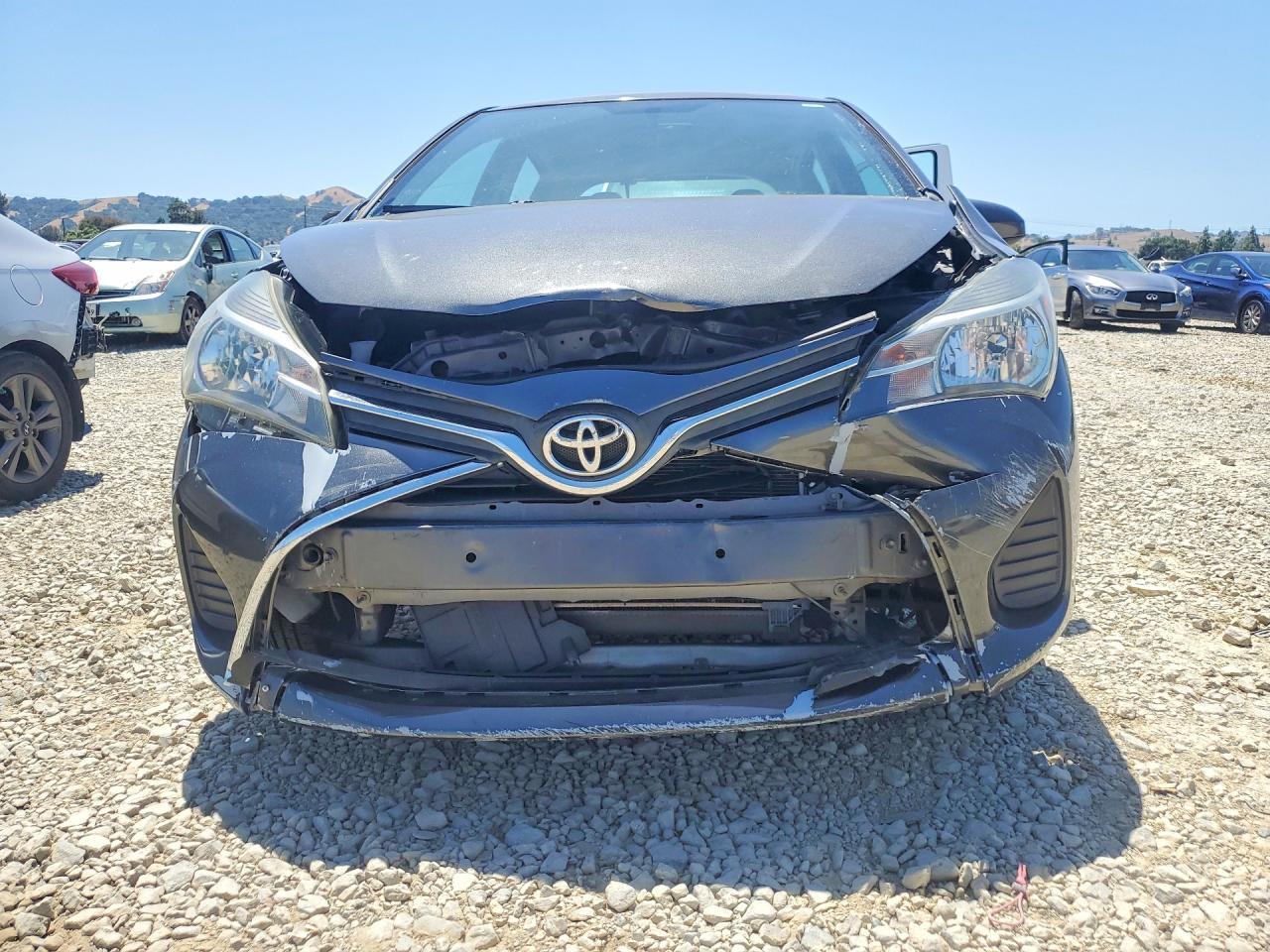 2015 Toyota Yaris 5-Door Le - Фото 5