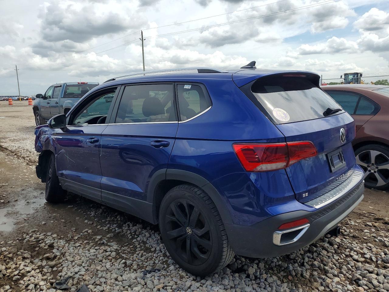 2022 Volkswagen Taos Se - Фото 2