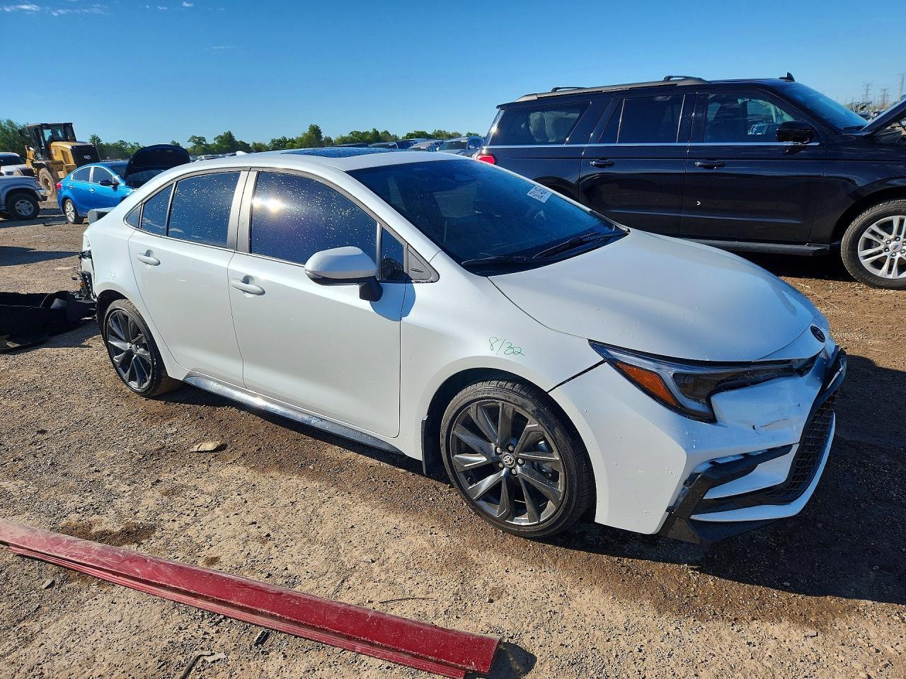 2025 Toyota Corolla Xse - Image 4