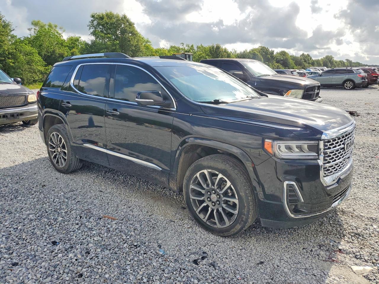 2021 GMC Acadia Denali - Image 4