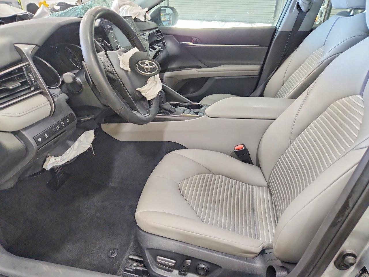 2024 Toyota Camry Se - Image 7