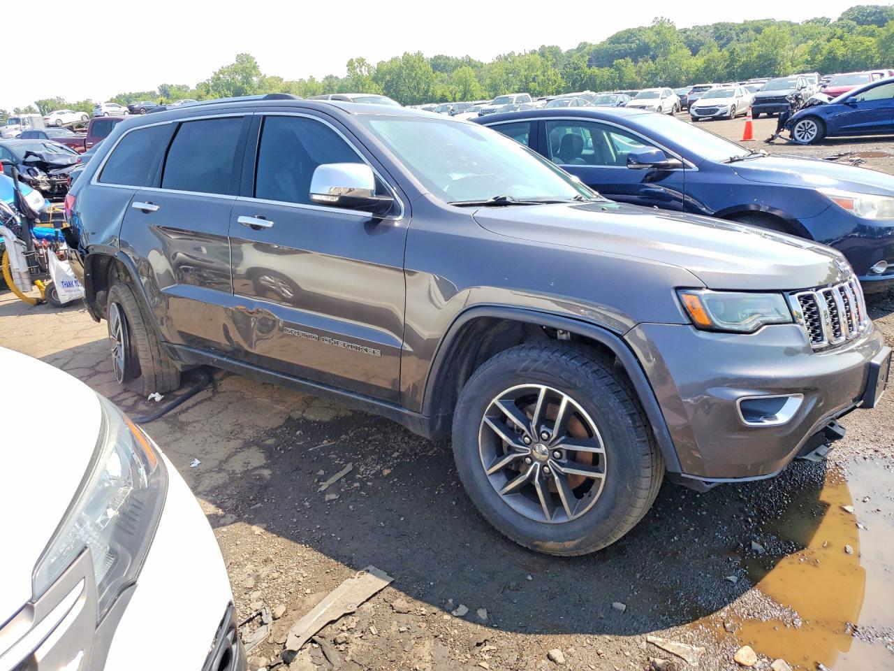 2017 Jeep Grand Cherokee Limited - Image 4