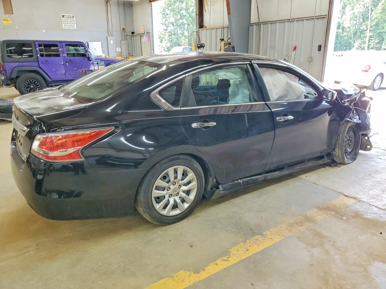 2014 Nissan Altima 2.5 - Image 3