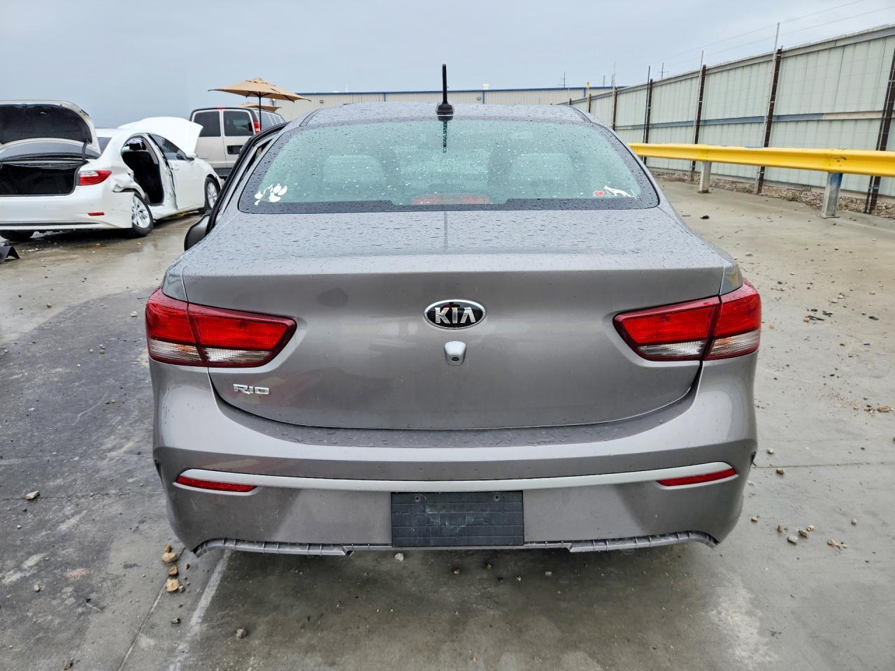 2021 Kia Rio S - Фото 6
