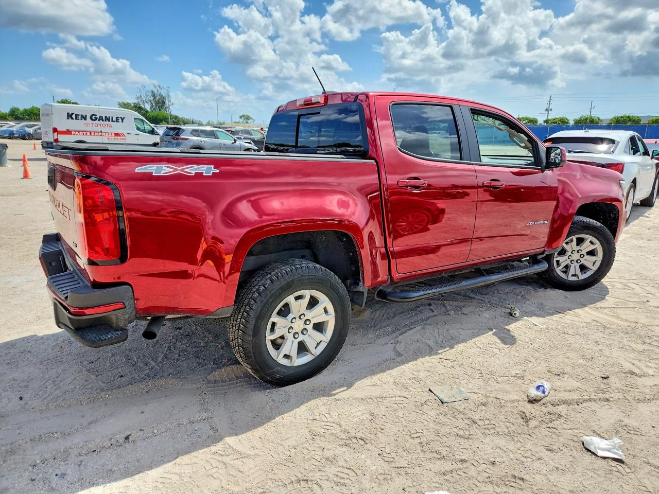 2021 Chevrolet Colorado Lt - Фото 3