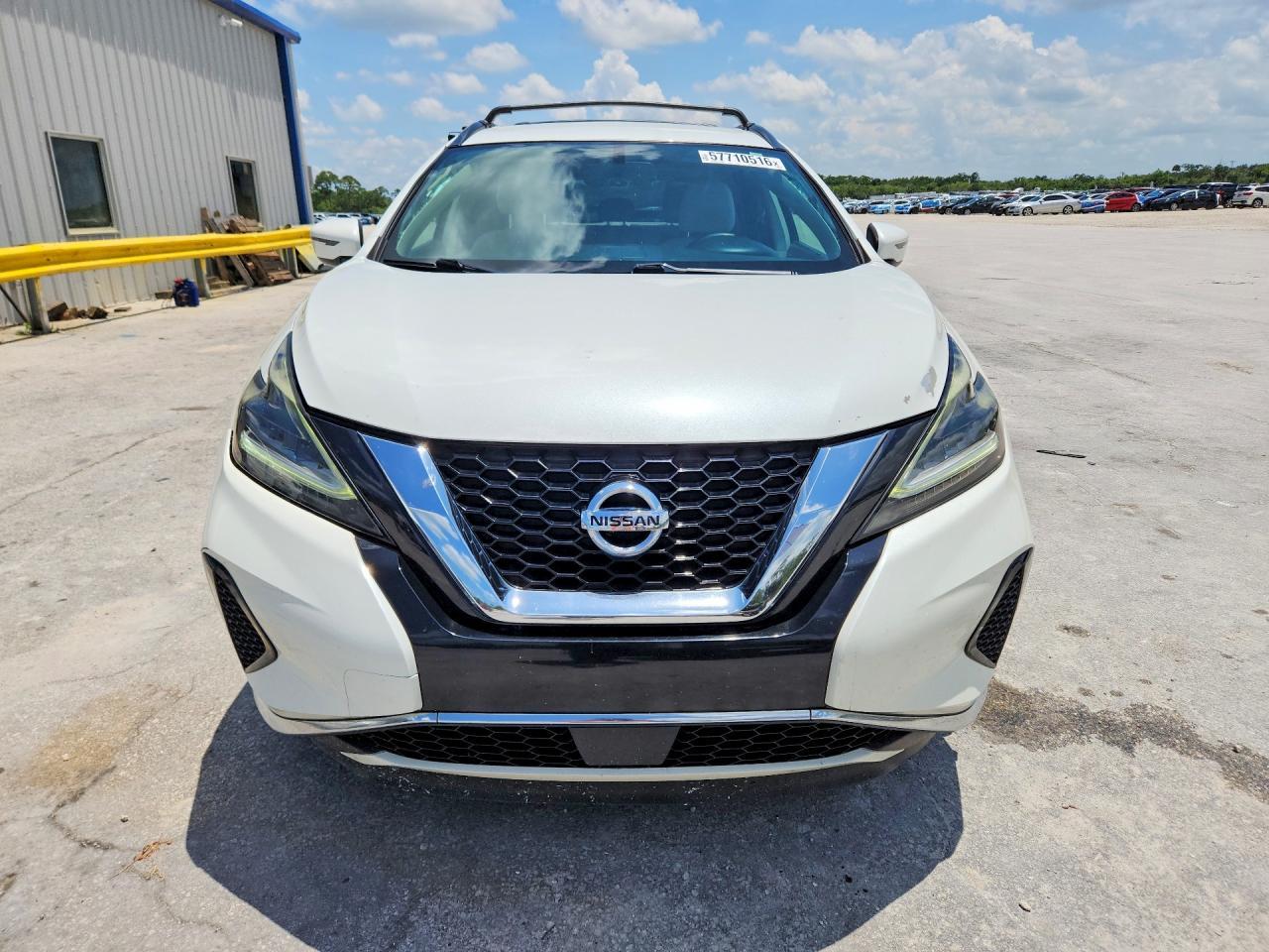 2019 Nissan Murano Sv - Image 5
