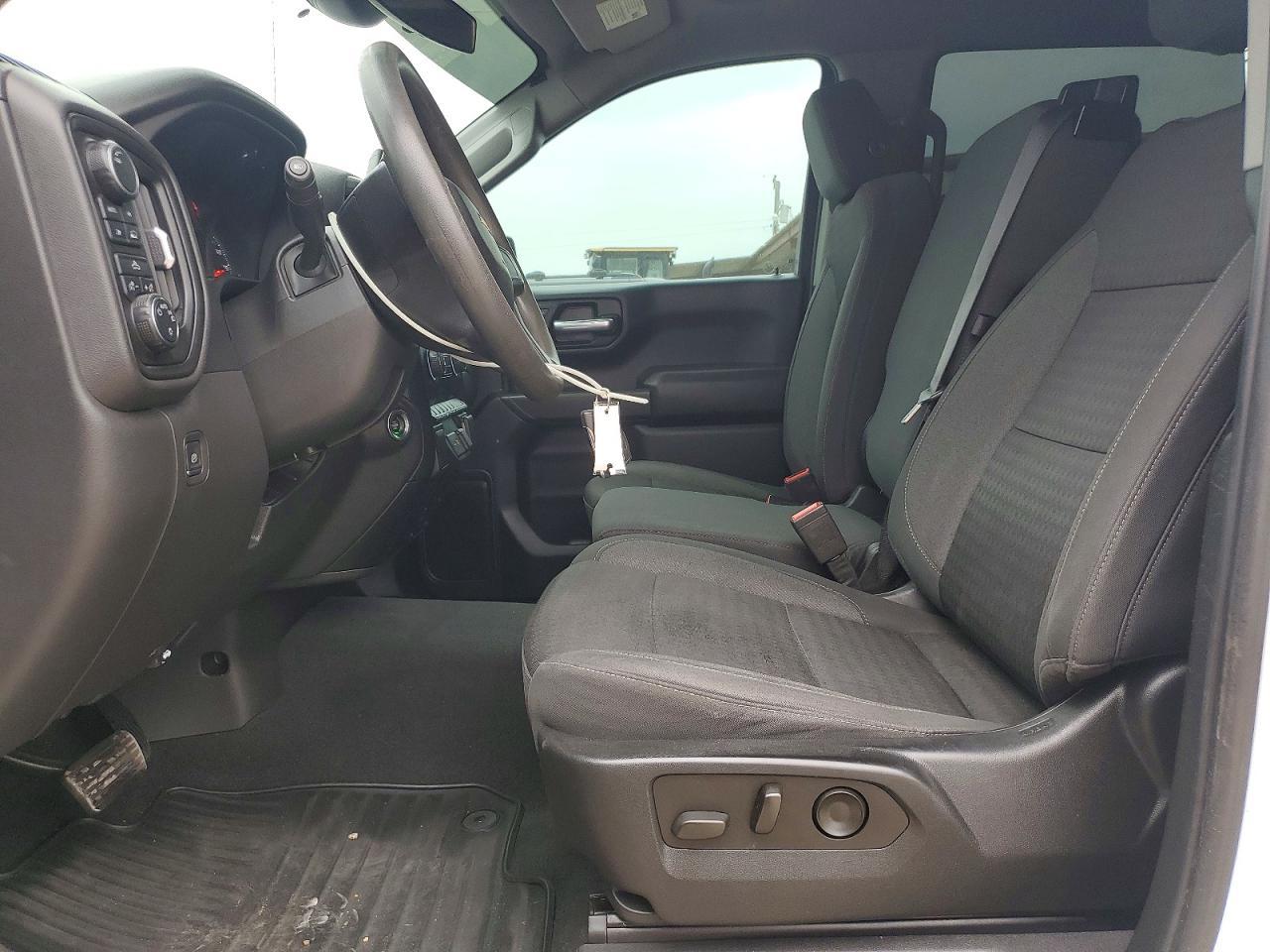 2022 Chevrolet Silverado K1500 Custom - Image 7