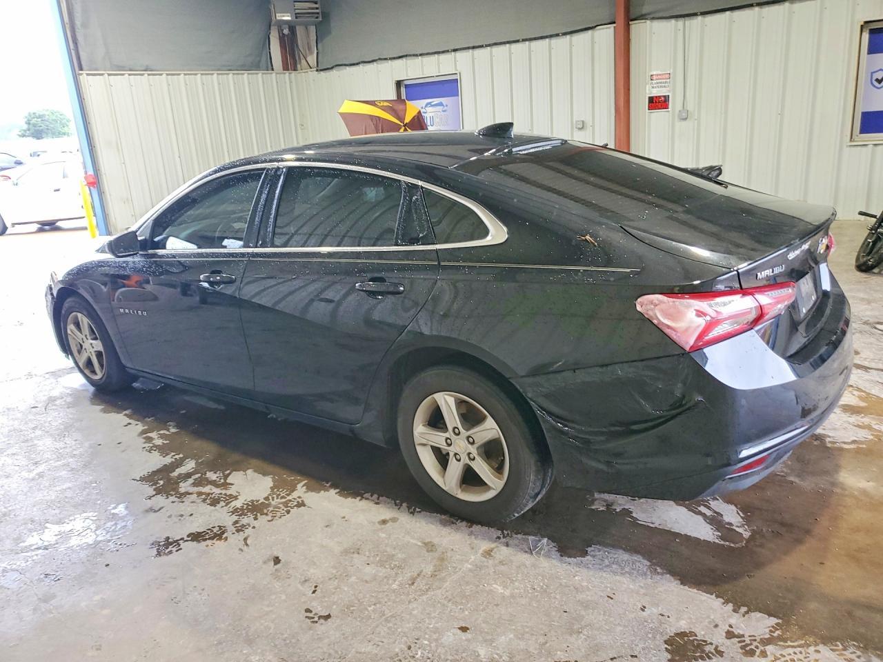2022 Chevrolet Malibu Lt - Image 2