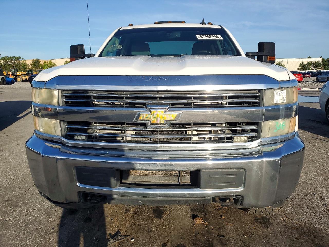 2015 Chevrolet Silverado K2500 Heavy Duty - Фото 5