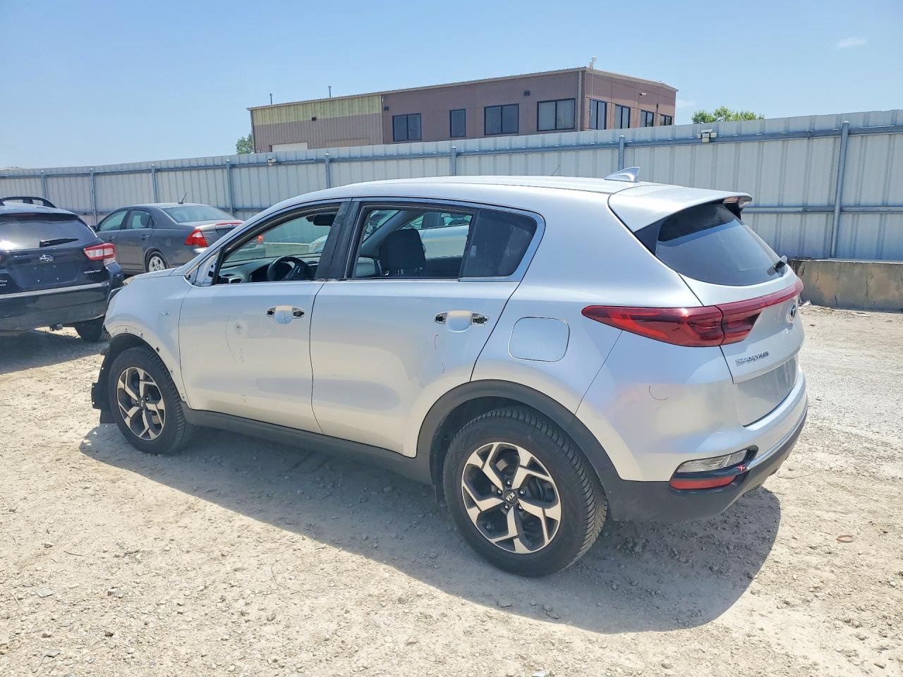 2020 Kia Sportage Lx - Фото 2