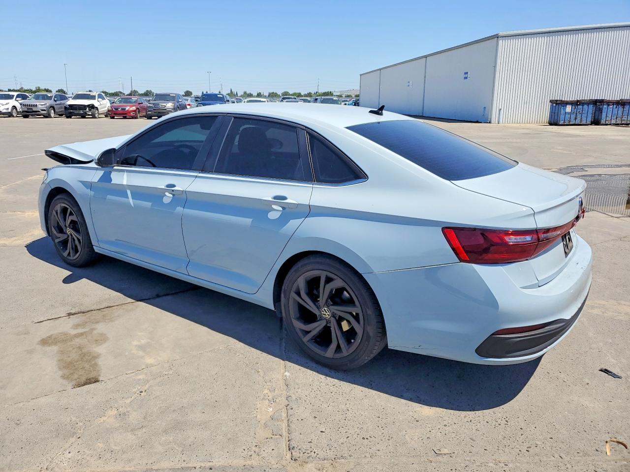 2025 Volkswagen Jetta Se - Фото 2
