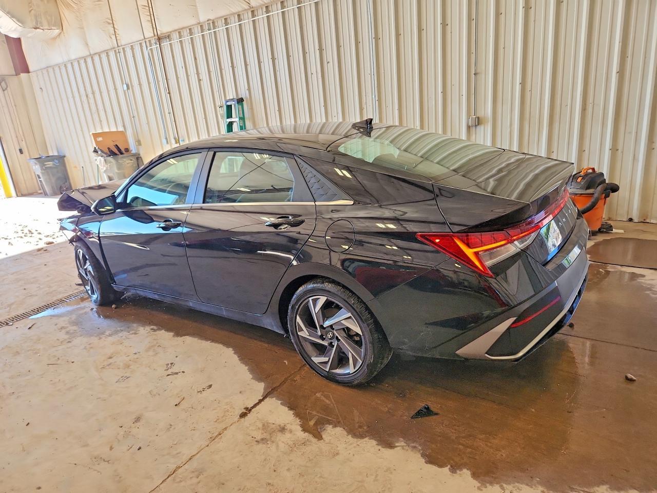 2025 Hyundai Elantra Limited - Image 2