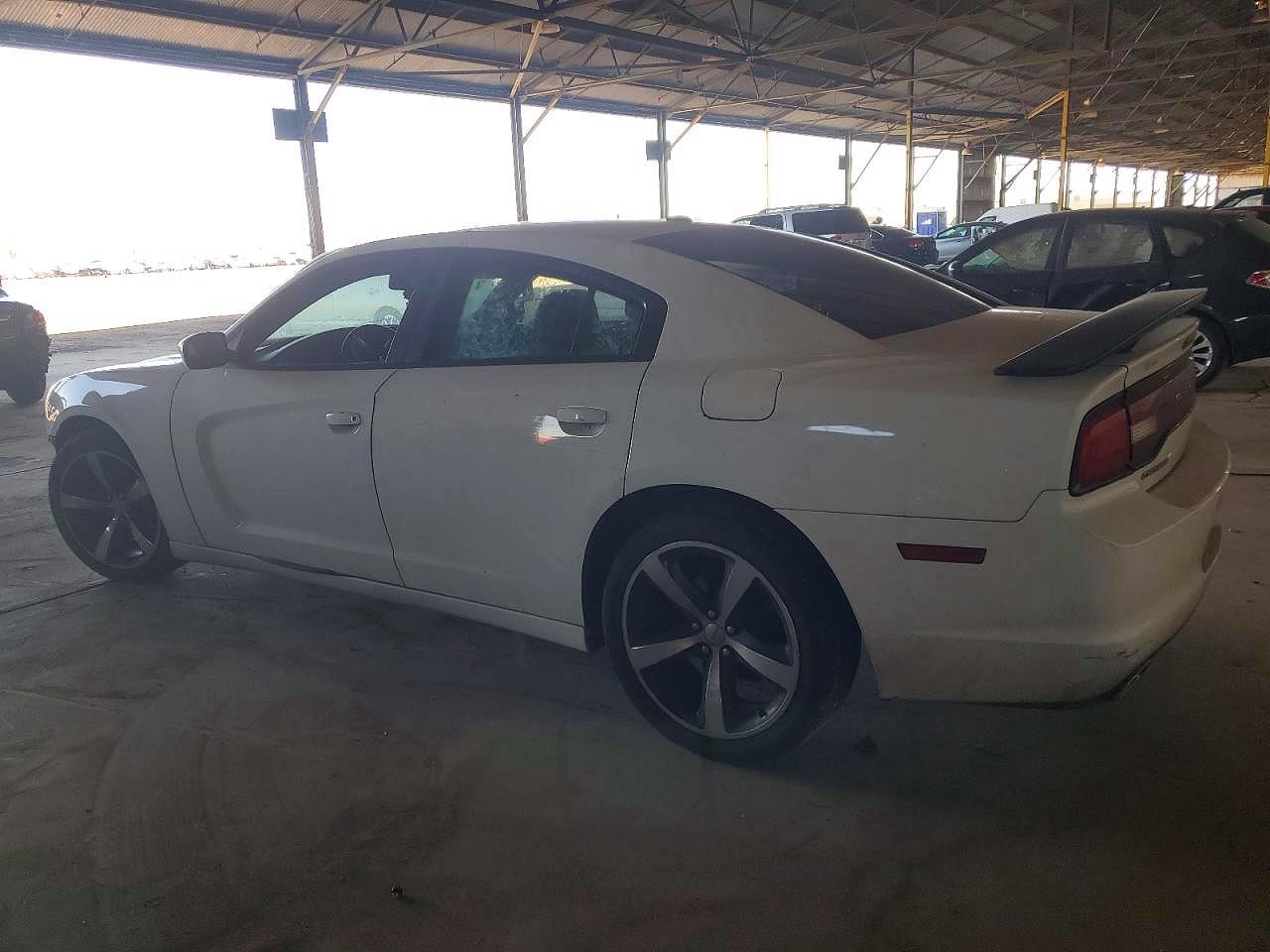 2014 Dodge Charger Sxt - Image 2