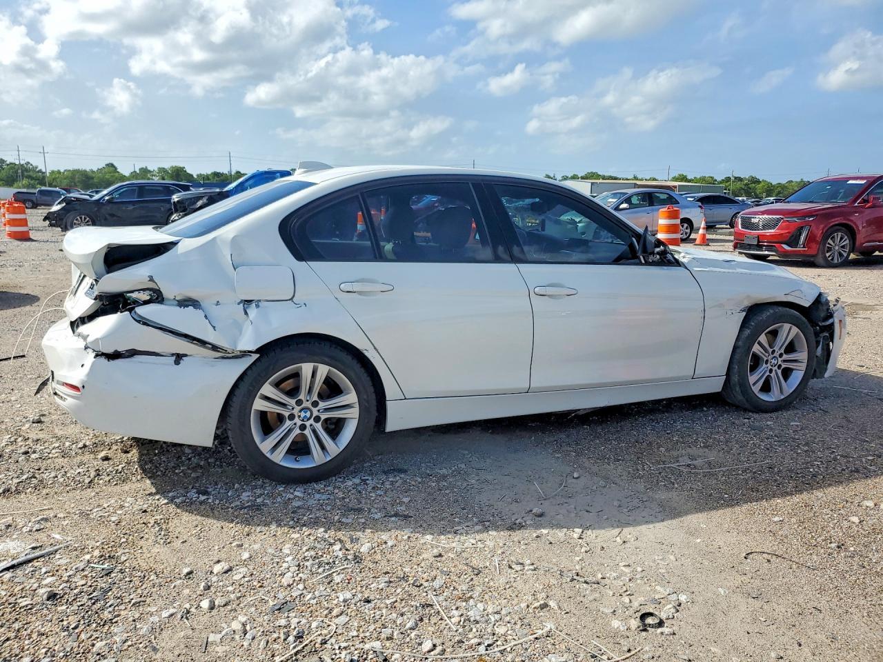 2016 BMW 328 I Sulev - Image 3