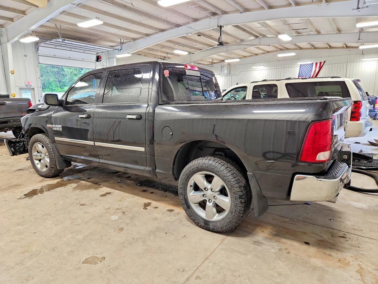 2017 Ram 1500 Slt - Фото 2