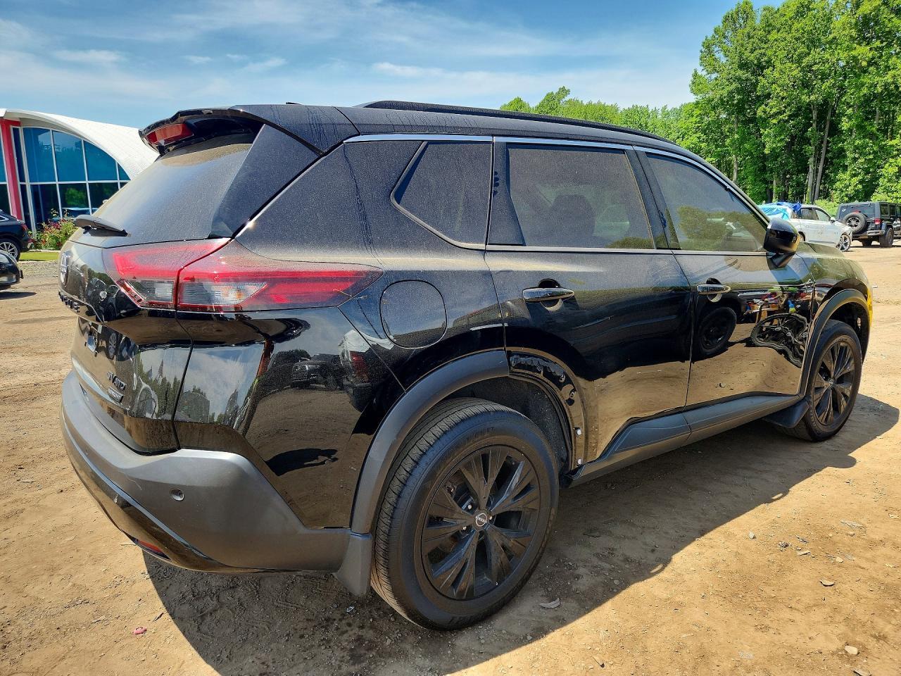 2023 Nissan Rogue Sv - Фото 3