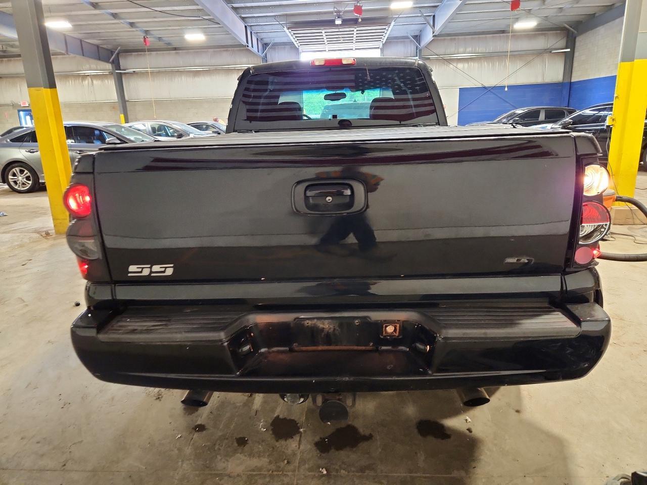 2003 Chevrolet Silverado K1500 - Image 6
