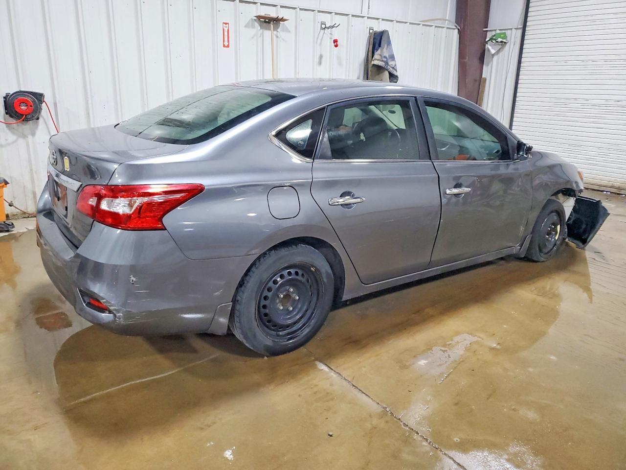 2018 Nissan Sentra S - Фото 3