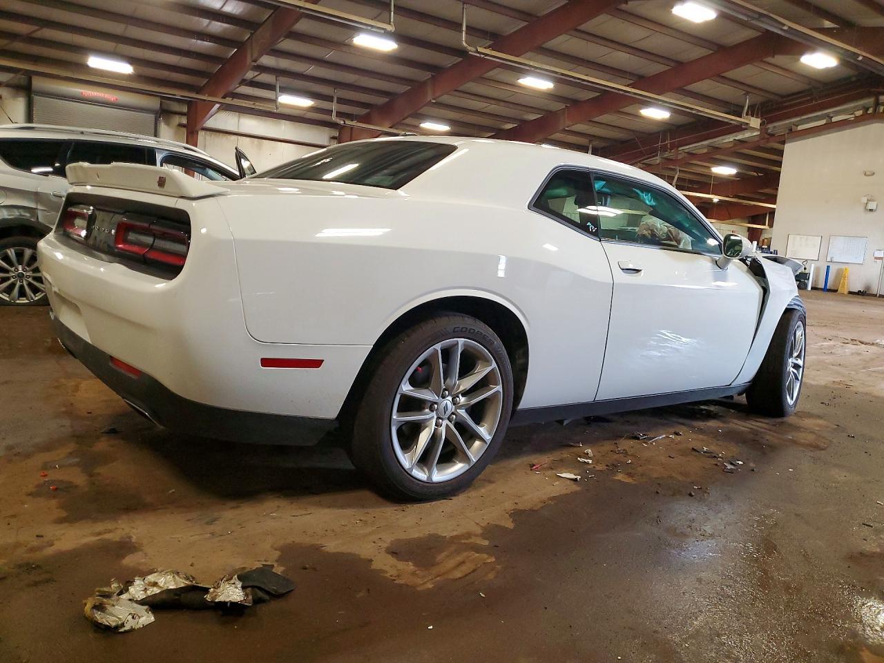 2022 Dodge Challenger Gt - Фото 3