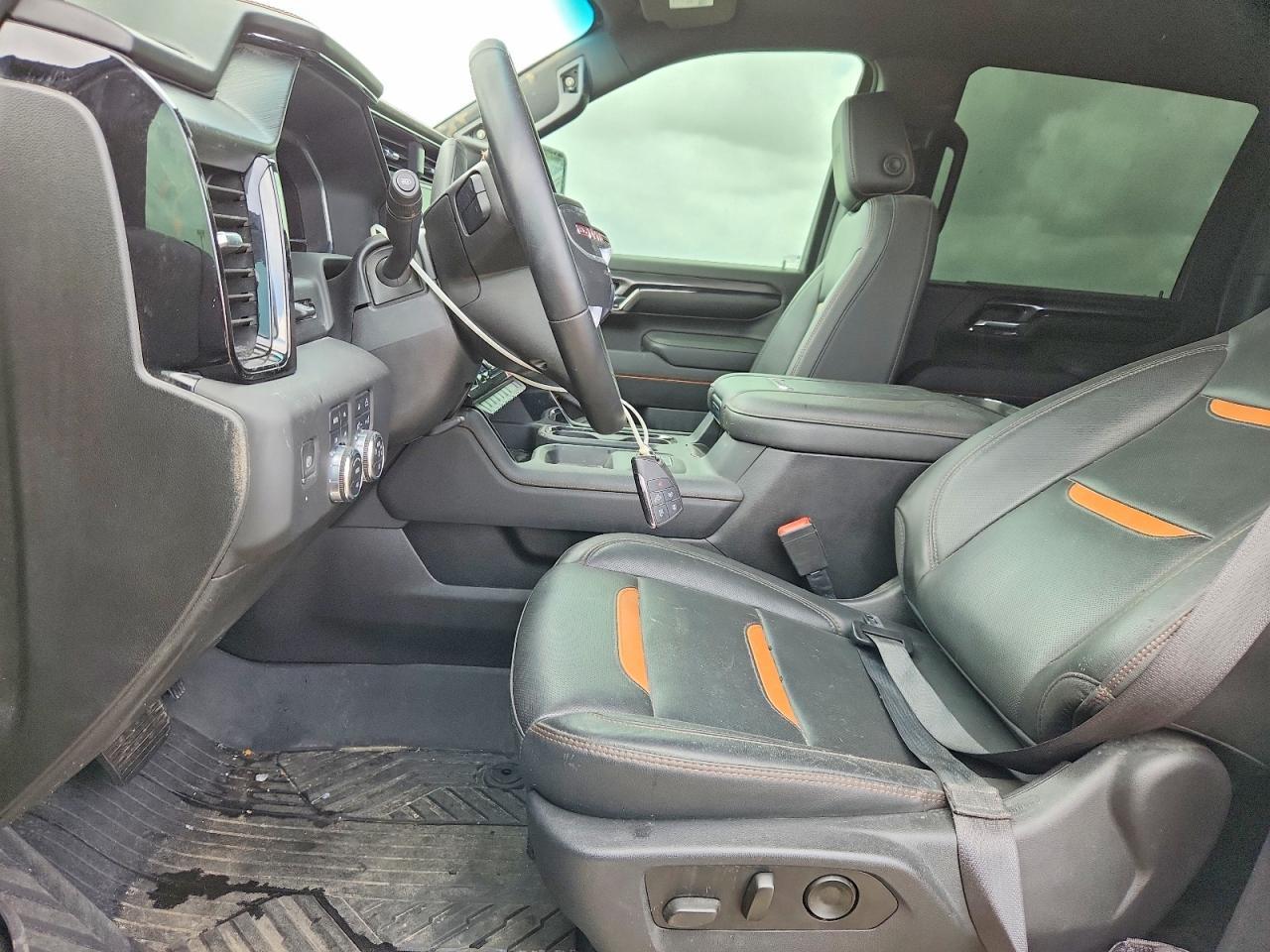 2024 GMC Sierra K3500 At4 - Image 7