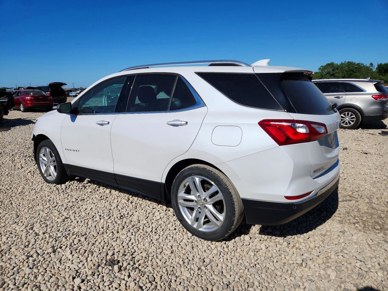2021 Chevrolet Equinox Premier - Фото 2