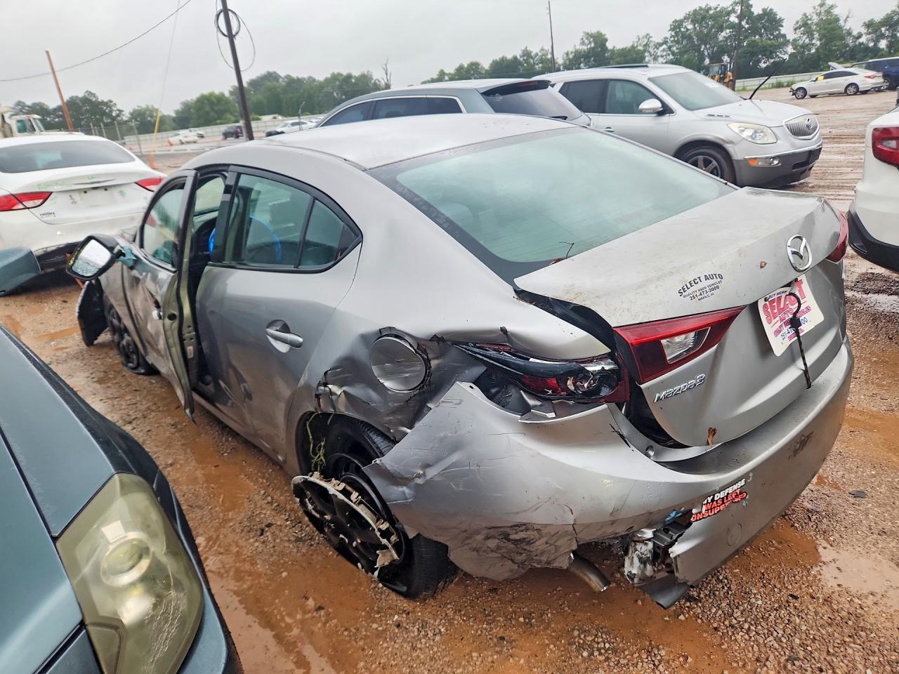 2015 Mazda 3 Sport - Image 2