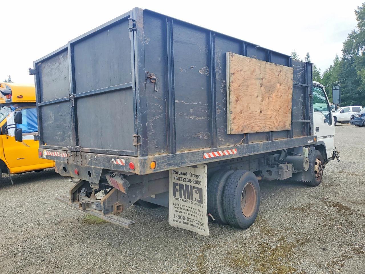 2007 Isuzu Npr Dump Truck - Фото 3
