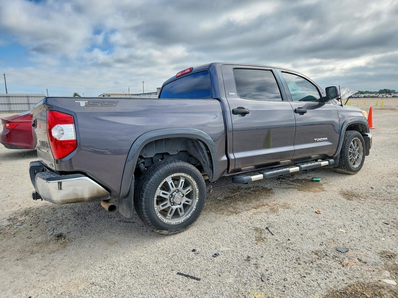 2017 Toyota Tundra Crewmax Sr5 - Фото 3
