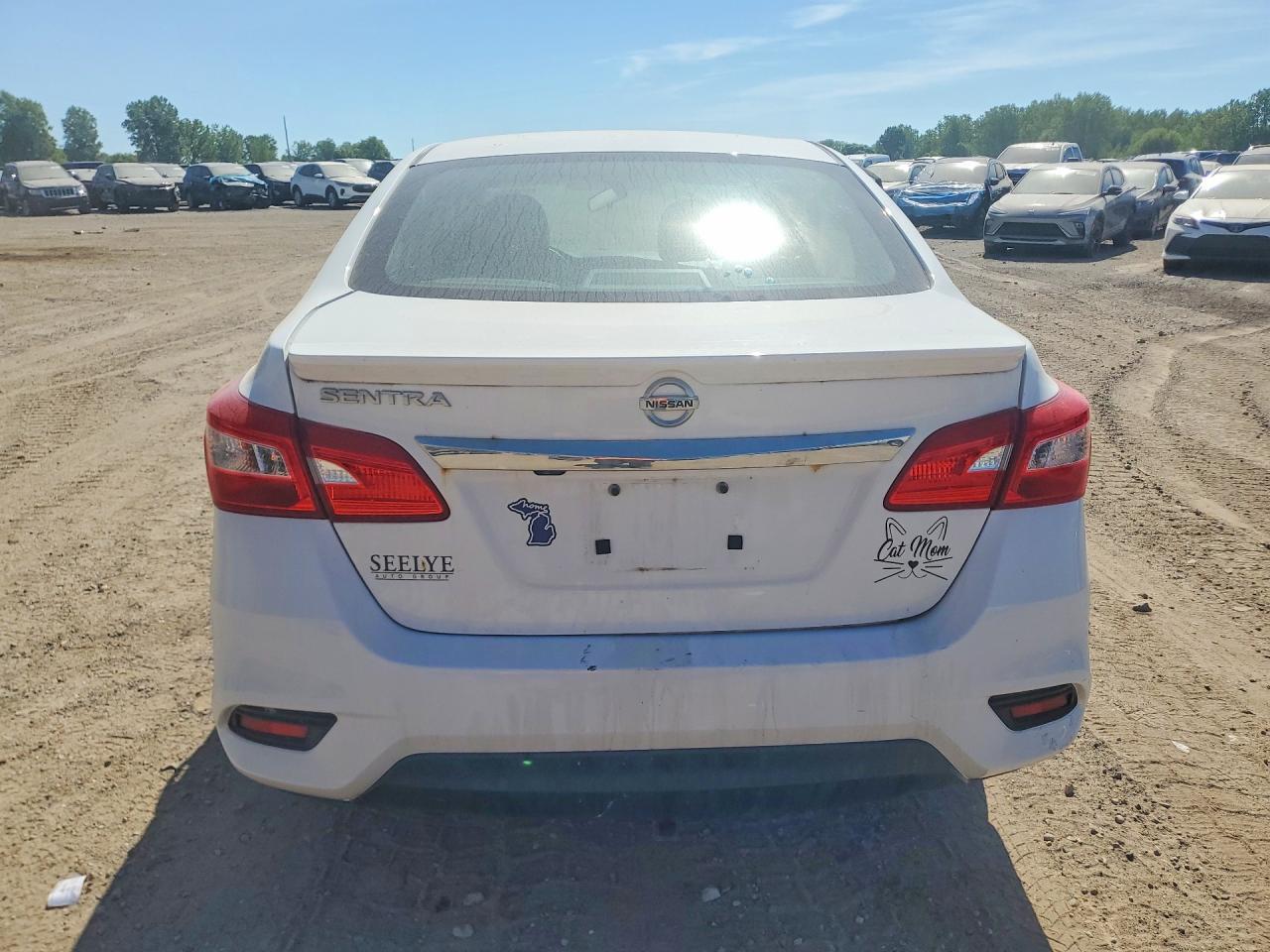 2019 Nissan Sentra S - Фото 6